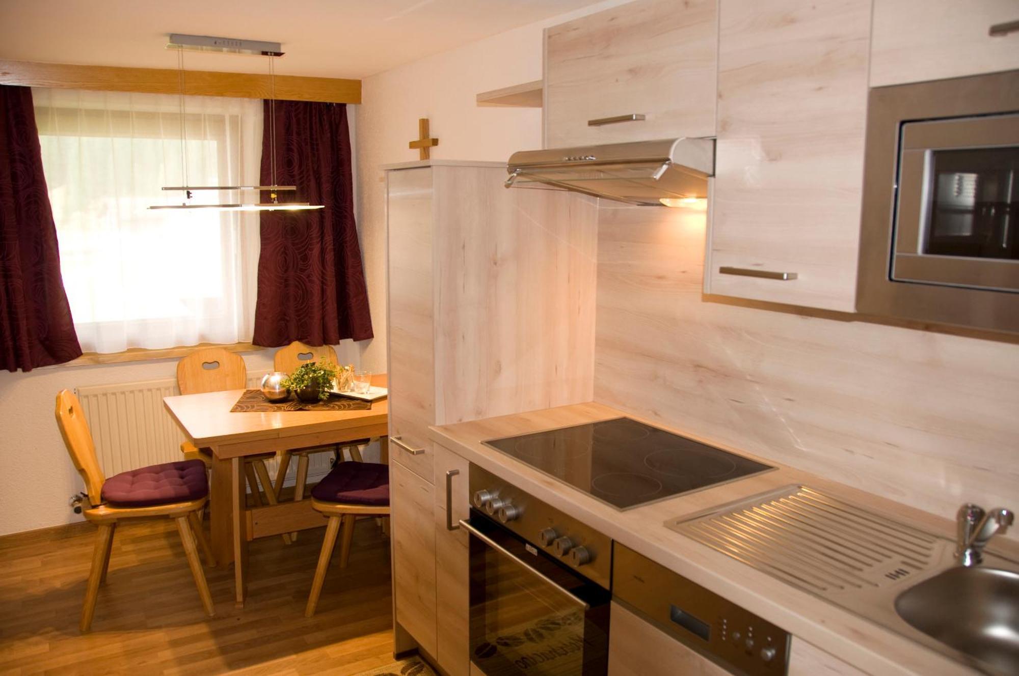 Haus Astoria Apartment ซังคท์เลออนฮาร์ด อิม พิทซ์ทัล ภายนอก รูปภาพ